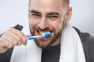 hammas heiluu miehellä